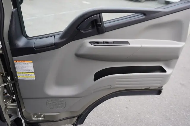 三菱 キャンター 2PG-FEB50(2WD)の写真36