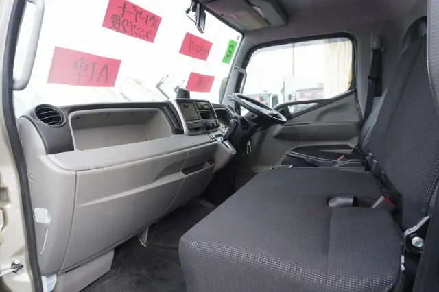 三菱 キャンター 2PG-FEB50(2WD)の写真39