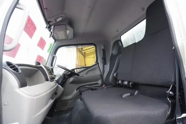 三菱 キャンター 2PG-FEB50(2WD)の写真40