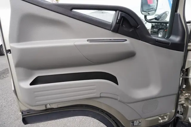 三菱 キャンター 2PG-FEB50(2WD)の写真41