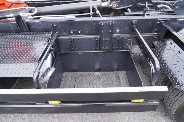 いすゞ フォワード 2RG-FRR90S2(2WD)の写真12