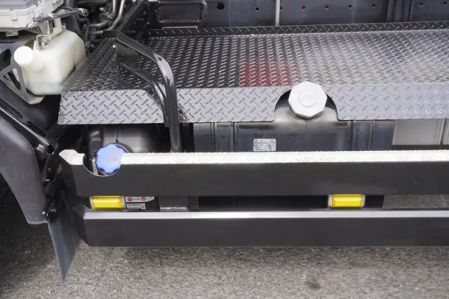 いすゞ フォワード 2RG-FRR90S2(2WD)の写真17