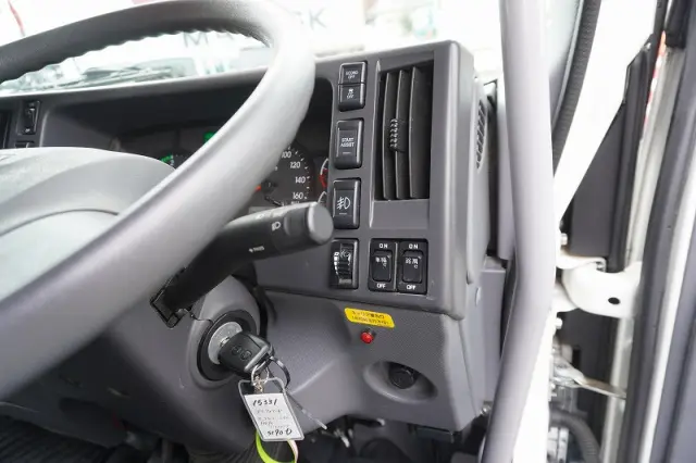 いすゞ フォワード 2RG-FRR90S2(2WD)の写真30