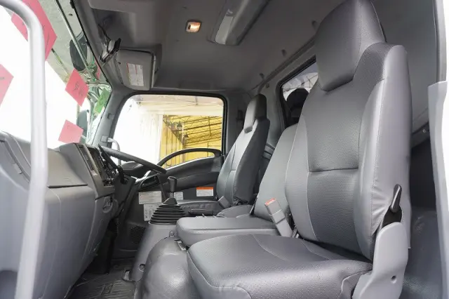 いすゞ フォワード 2RG-FRR90S2(2WD)の写真35