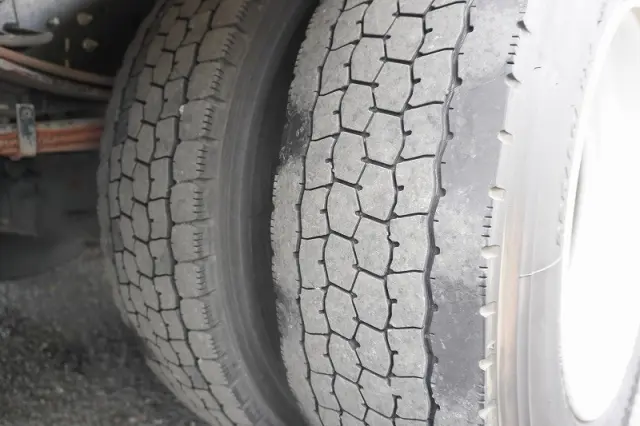 いすゞ フォワード TKG-FRR90S2(2WD)の写真11