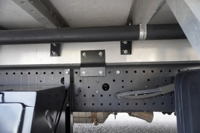 いすゞ フォワード TKG-FRR90S2(2WD)の写真13