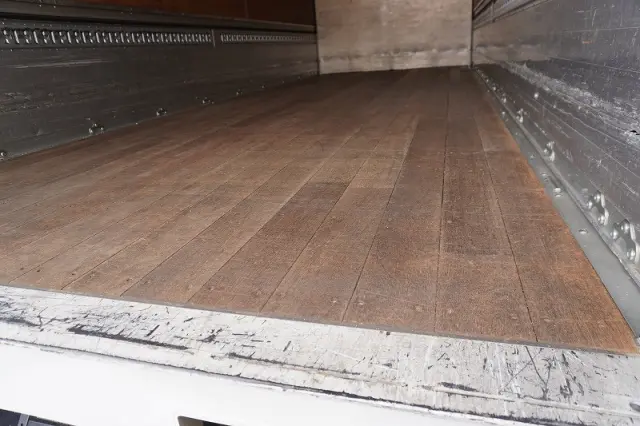 いすゞ フォワード TKG-FRR90S2(2WD)の写真26