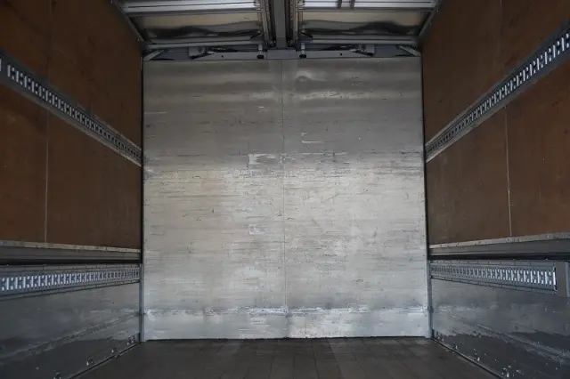 いすゞ フォワード TKG-FRR90S2(2WD)の写真27