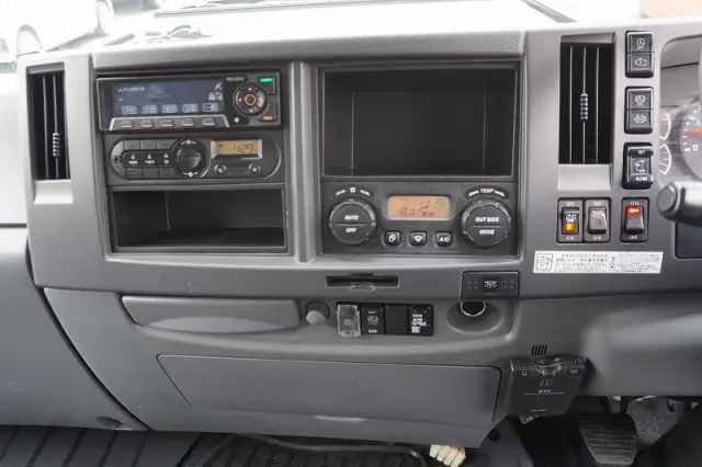 いすゞ フォワード TKG-FRR90S2(2WD)の写真37