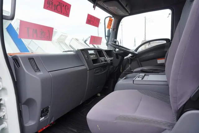 いすゞ フォワード TKG-FRR90S2(2WD)の写真45