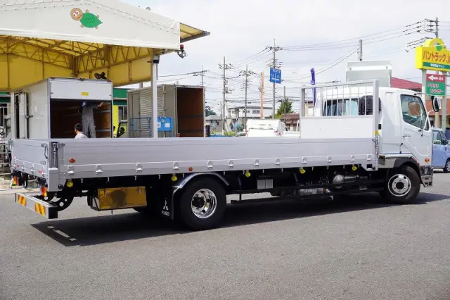 三菱 ファイター 2KG-FK65F(2WD)の写真8