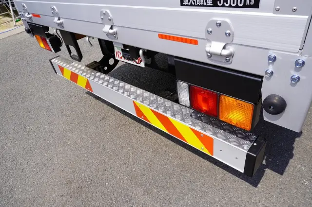三菱 ファイター 2KG-FK65F(2WD)の写真21