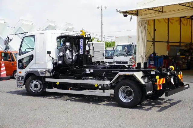 三菱 ファイター 2KG-FK62F(2WD)の写真7