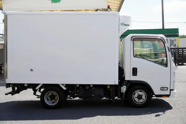 いすゞ エルフ TPG-NLR85AN(2WD)の写真5
