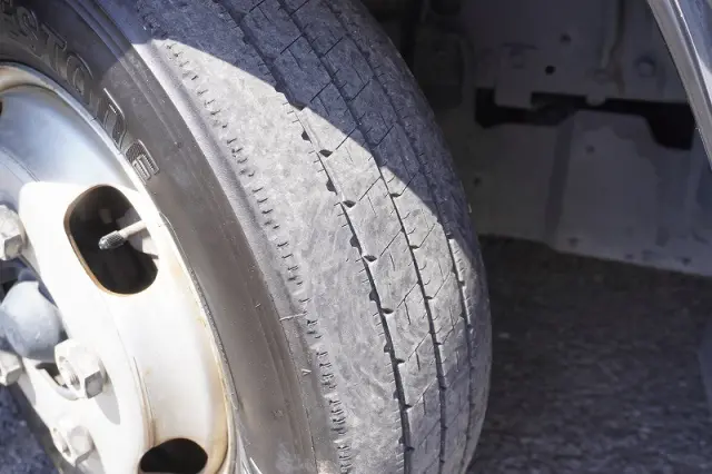 いすゞ エルフ TPG-NLR85AN(2WD)の写真9