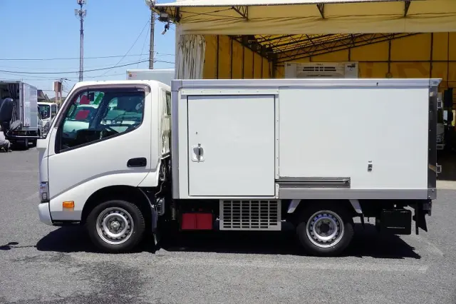 トヨタ ダイナ QDF-KDY221(2WD)の写真3