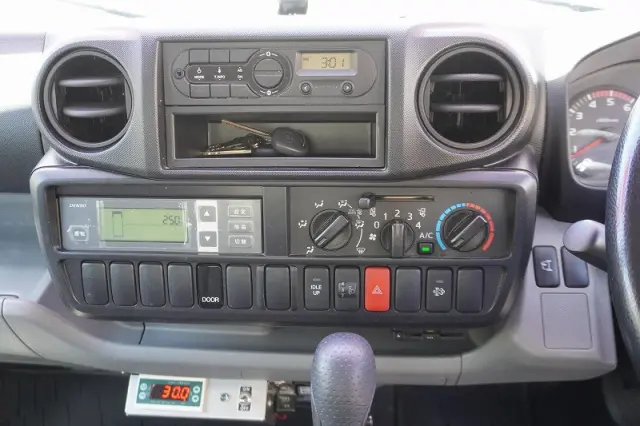 トヨタ ダイナ QDF-KDY221(2WD)の写真31