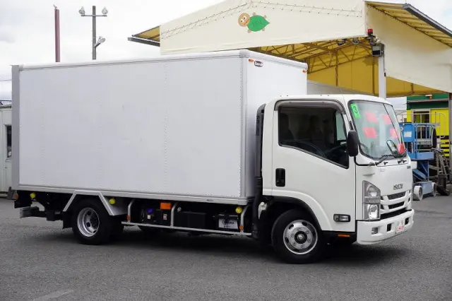 いすゞ エルフ 2SG-NPR88AN(2WD)の写真6