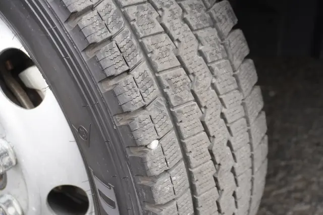 いすゞ エルフ 2SG-NPR88AN(2WD)の写真10