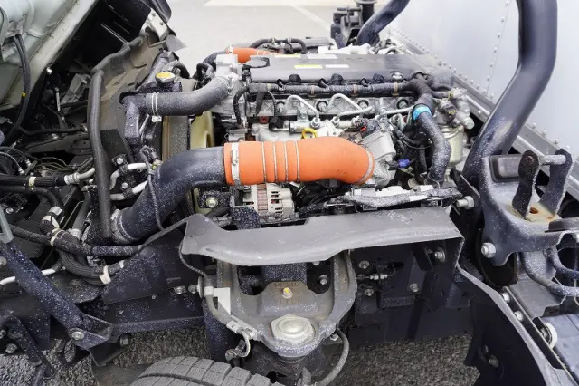 いすゞ エルフ 2SG-NPR88AN(2WD)の写真15
