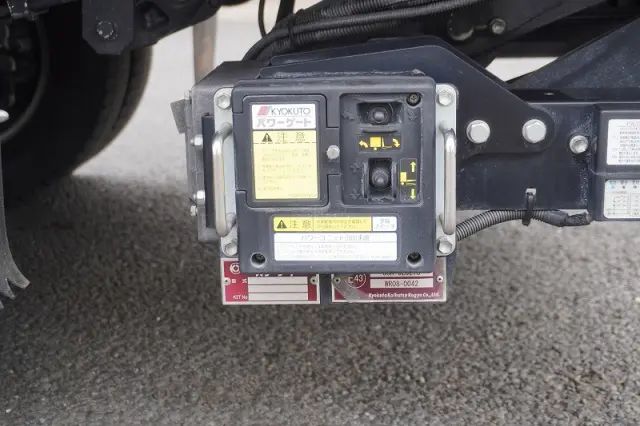 いすゞ エルフ 2SG-NPR88AN(2WD)の写真29