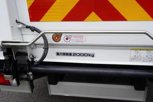いすゞ エルフ 2SG-NPR88AN(2WD)の写真31