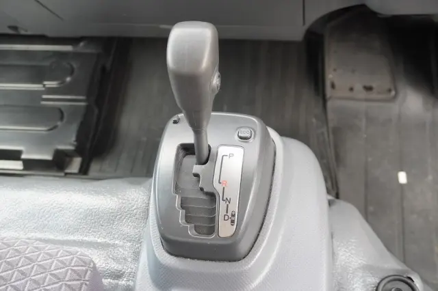 いすゞ エルフ 2SG-NPR88AN(2WD)の写真35