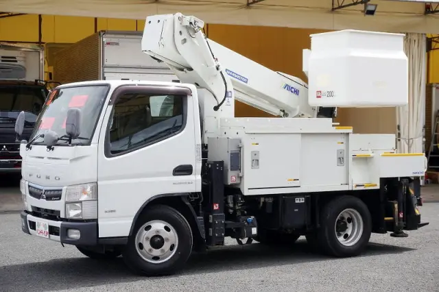 三菱 キャンター TPG-FEA50(2WD)の写真1