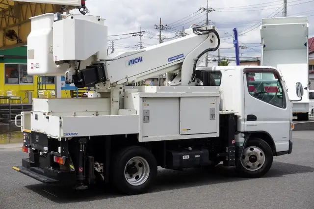 三菱 キャンター TPG-FEA50(2WD)の写真8