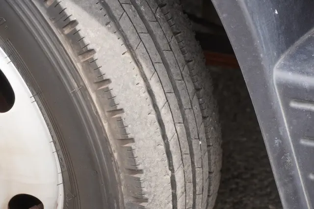 三菱 キャンター TPG-FEA50(2WD)の写真9