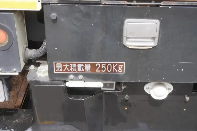 三菱 キャンター TPG-FEA50(2WD)の写真23