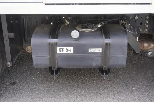 三菱 キャンター TPG-FEA50(2WD)の写真26