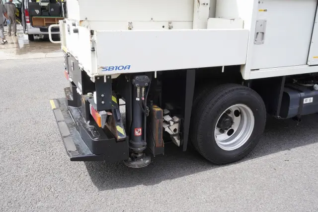 三菱 キャンター TPG-FEA50(2WD)の写真29
