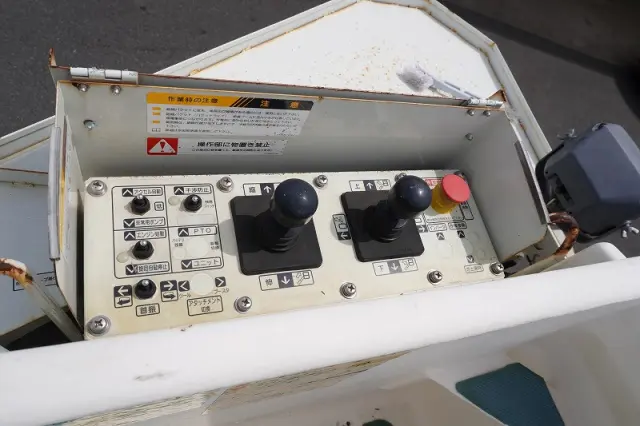 三菱 キャンター TPG-FEA50(2WD)の写真33