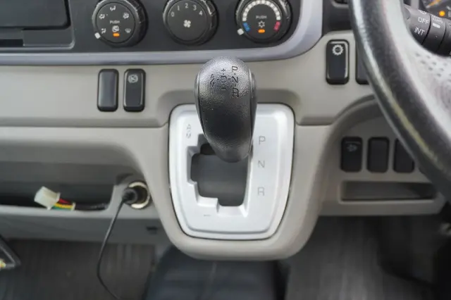 三菱 キャンター TPG-FEA50(2WD)の写真40