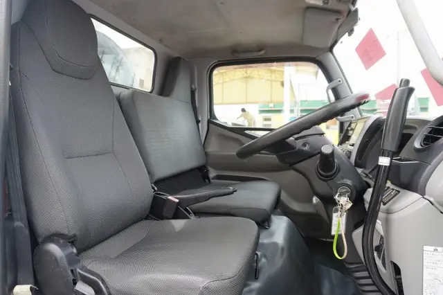 三菱 キャンター TPG-FEA50(2WD)の写真45