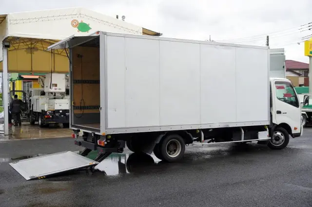 日野 デュトロ TKG-XZU720M(2WD)の写真9