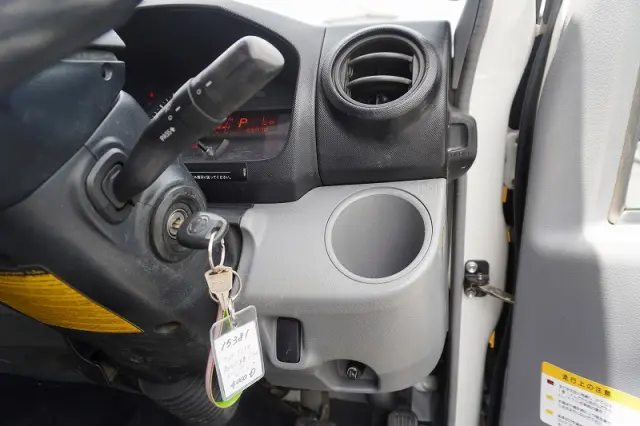 日野 デュトロ TKG-XZU600X(2WD)の写真39