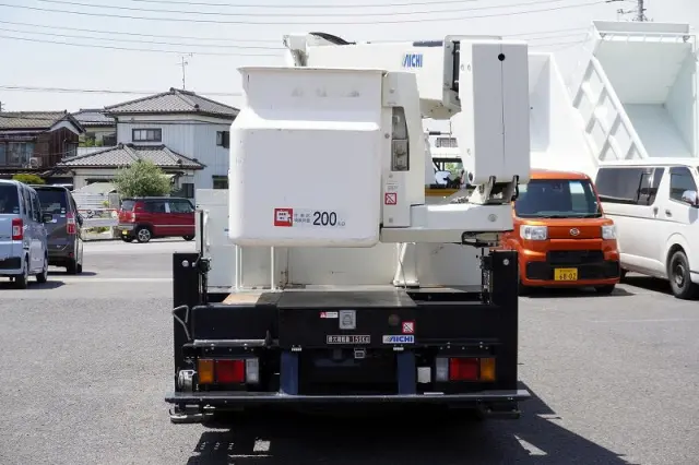 いすゞ エルフ TPG-NKR85N(2WD)の写真4