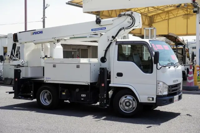 いすゞ エルフ TPG-NKR85N(2WD)の写真6