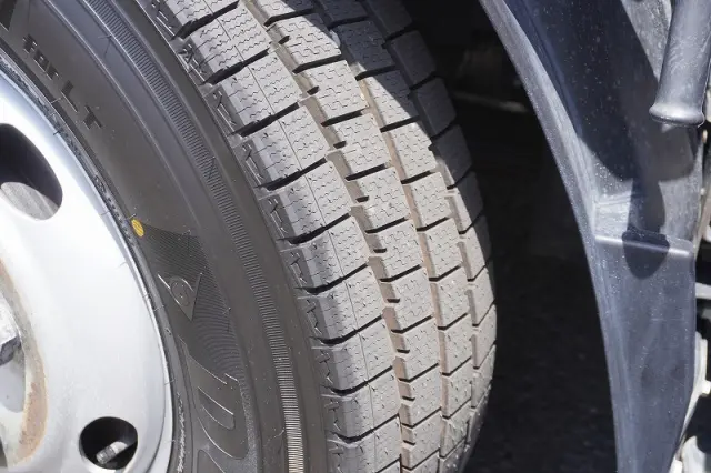 いすゞ エルフ TPG-NKR85N(2WD)の写真9