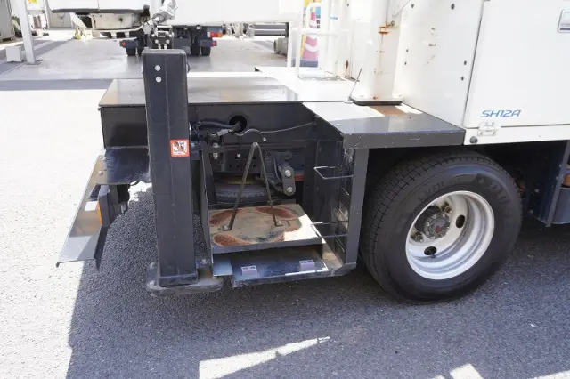 いすゞ エルフ TPG-NKR85N(2WD)の写真20