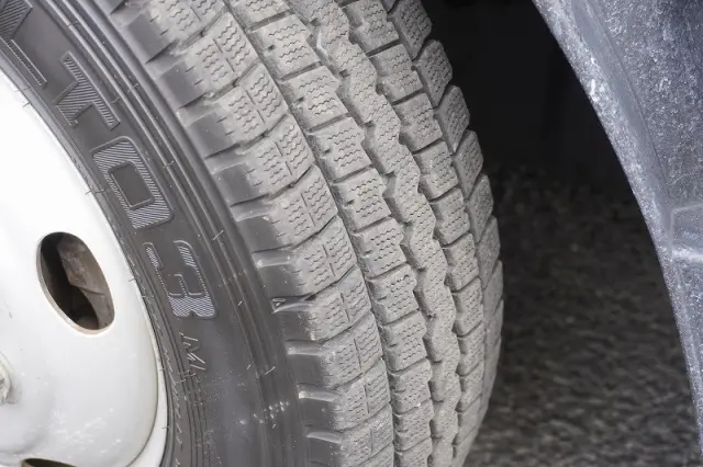いすゞ エルフ TPG-NKR85AN(2WD)の写真9