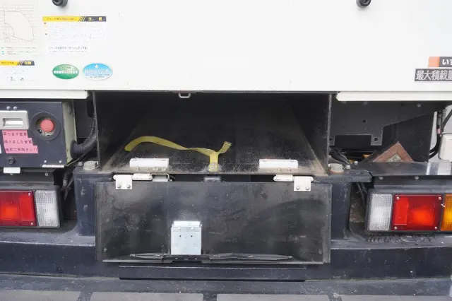 いすゞ エルフ TPG-NKR85AN(2WD)の写真20