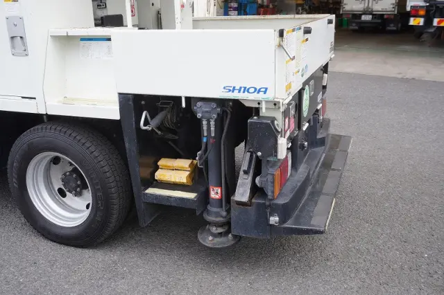 いすゞ エルフ TPG-NKR85AN(2WD)の写真25