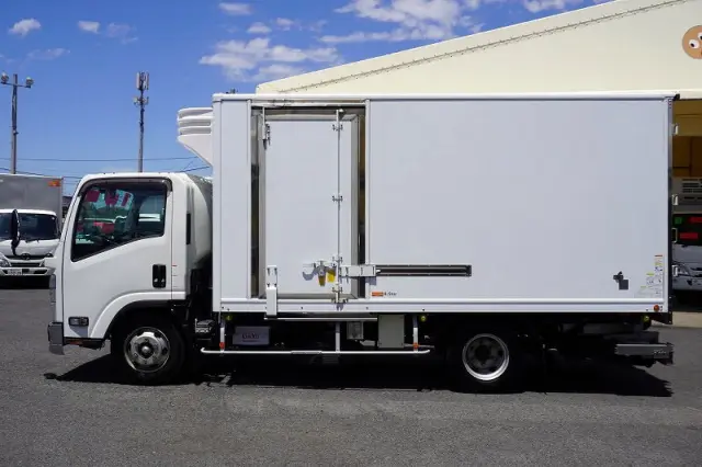 いすゞ エルフ 2PG-NPR88AN(2WD)の写真3