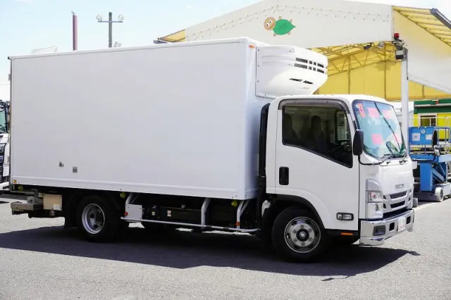 いすゞ エルフ 2PG-NPR88AN(2WD)の写真6