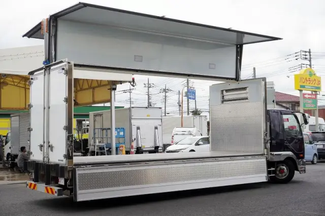 三菱 ファイター 2KG-FK65F(2WD)の写真9