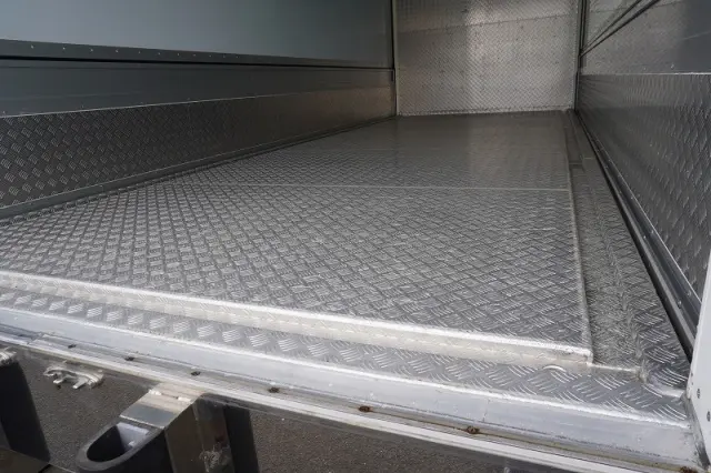 三菱 ファイター 2KG-FK65F(2WD)の写真27