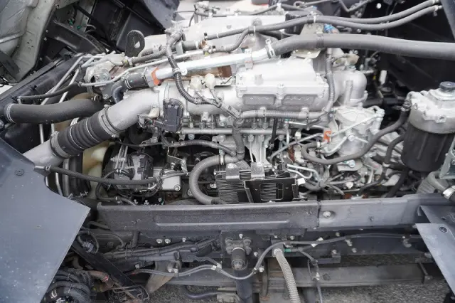いすゞ ギガ 2PG-CYJ77D(8x4)の写真16